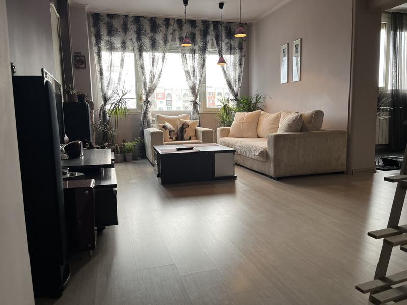 Продава  3-стаен град София , Света Троица , 120 кв.м | 93114407