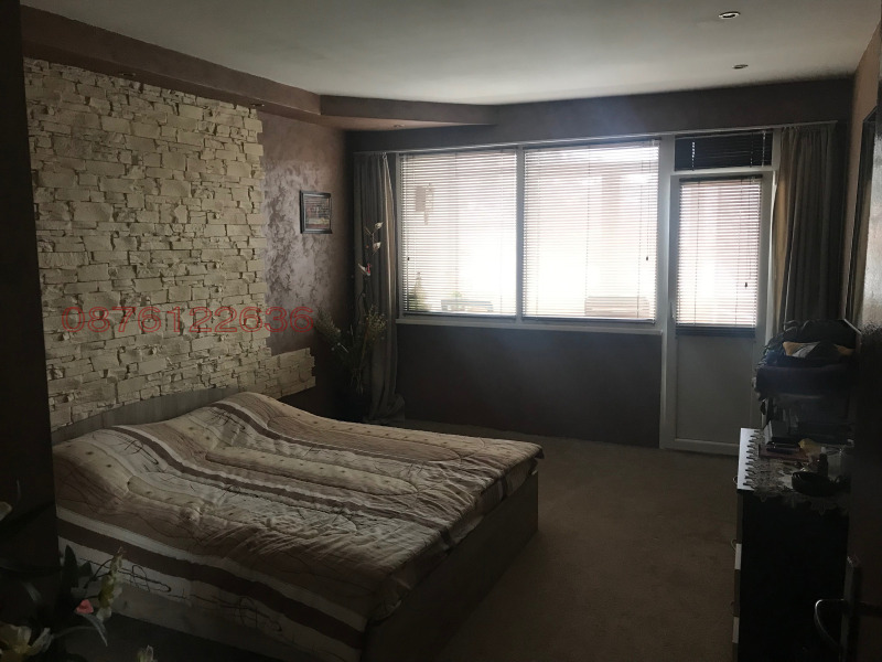 Продава 3-СТАЕН, гр. Радомир, област Перник