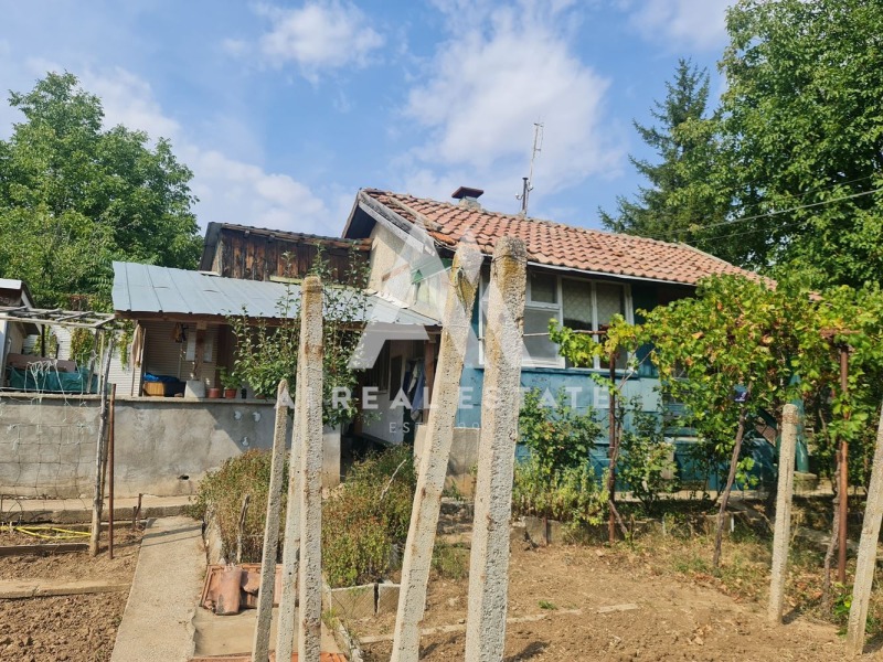 Na sprzedaż  Dom Plewen , m-t Strażata , 60 mkw | 72712702