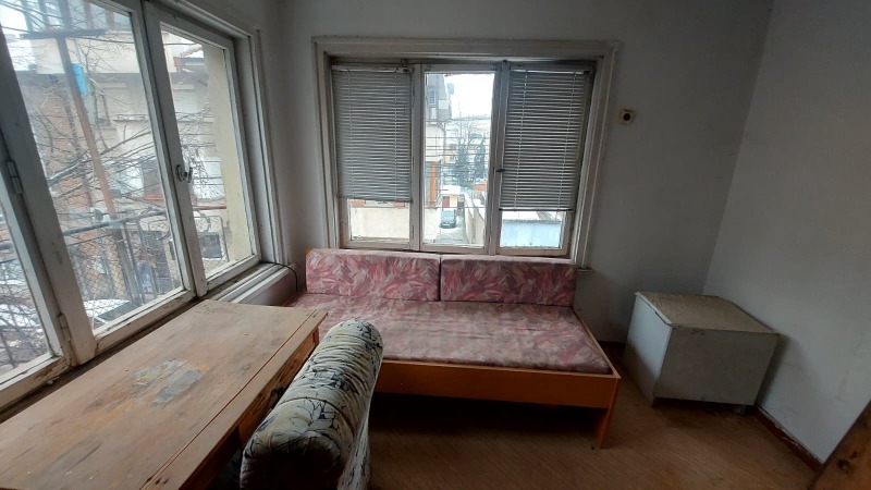 Продава КЪЩА, гр. Хасково, Център, снимка 2 - Къщи - 53239587