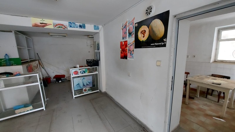 Продава КЪЩА, гр. Хасково, Център, снимка 8 - Къщи - 53239587