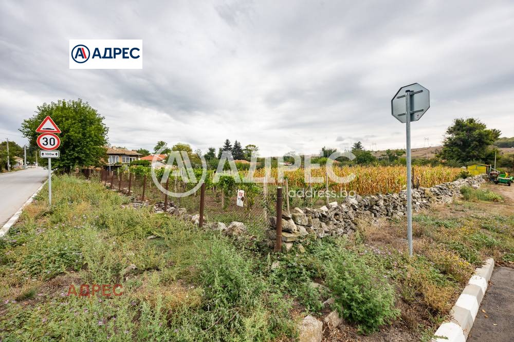 Продава КЪЩА, с. Генерал Киселово, област Варна, снимка 16 - Къщи - 53680388