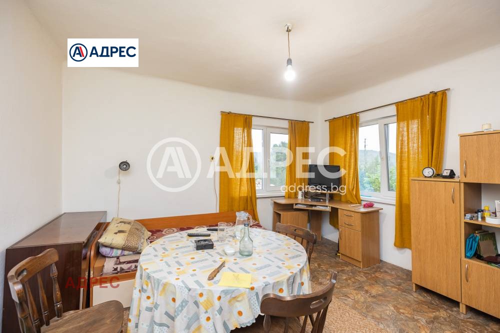 Продава КЪЩА, с. Генерал Киселово, област Варна, снимка 10 - Къщи - 53680388