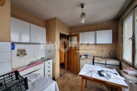 1 Schlafzimmer Iwan Wazow, Sofia 6