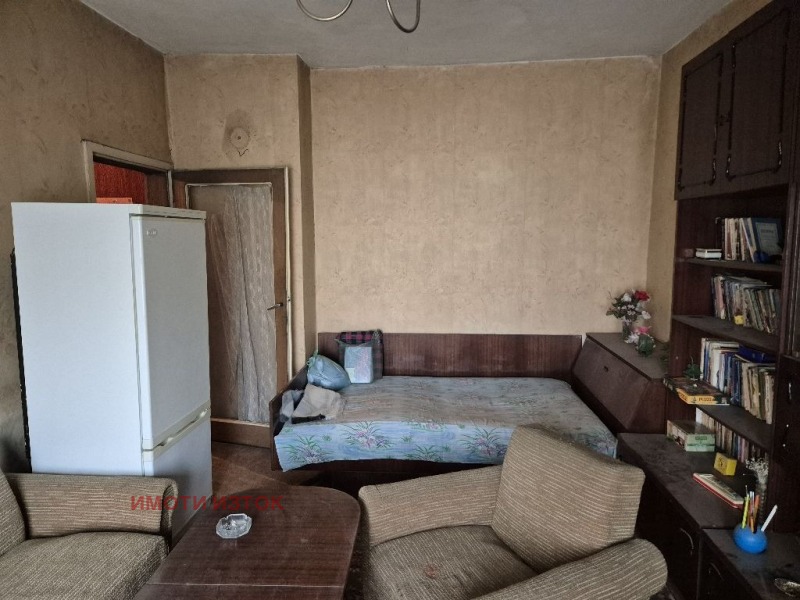Na prodej  1 ložnice Pernik , Iztok , 62 m2 | 58406432 - obraz [5]