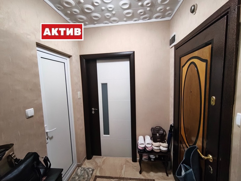 Продава 2-СТАЕН, гр. Търговище, Център, снимка 9 - Апартаменти - 52741139