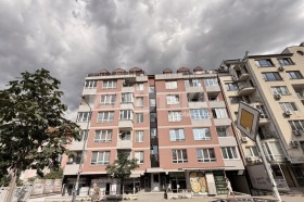 Продава  3-стаен, град София