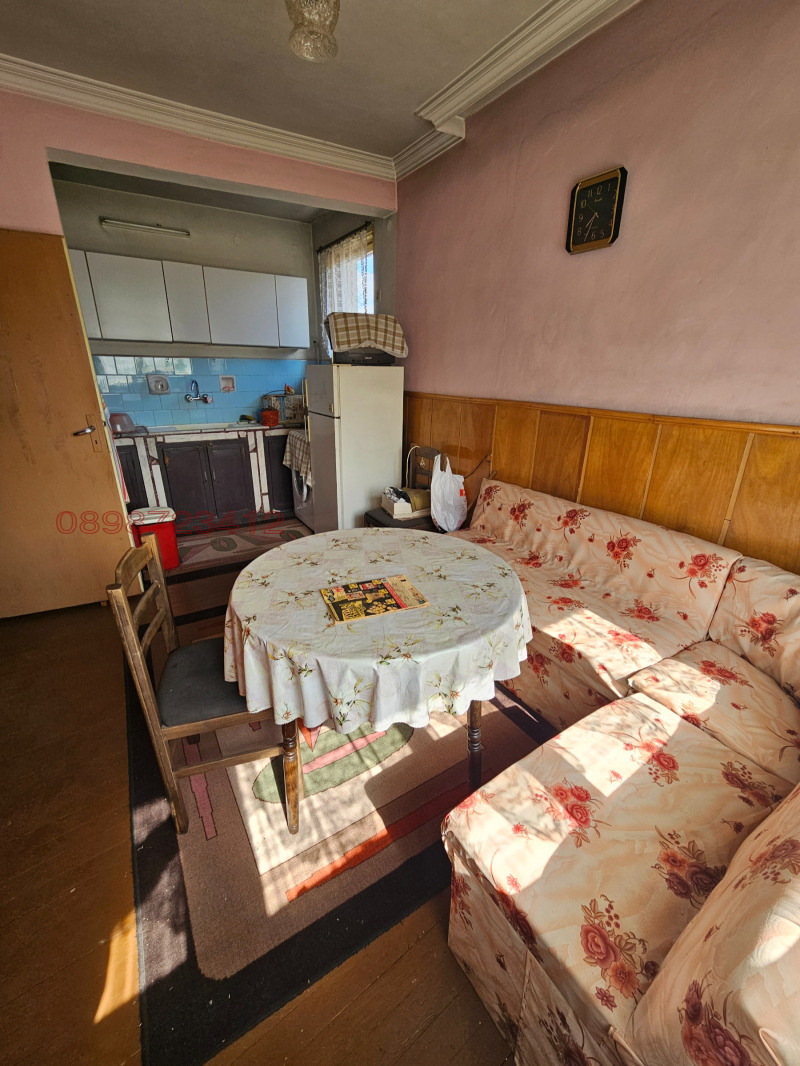 Продава КЪЩА, гр. Кюстендил, Център, снимка 15 - Къщи - 52785046