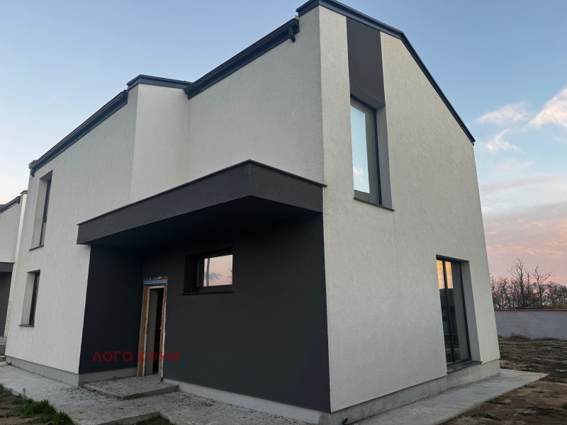 Продава КЪЩА, гр. Варна, м-т Боровец - юг, снимка 2 - Къщи - 52227290