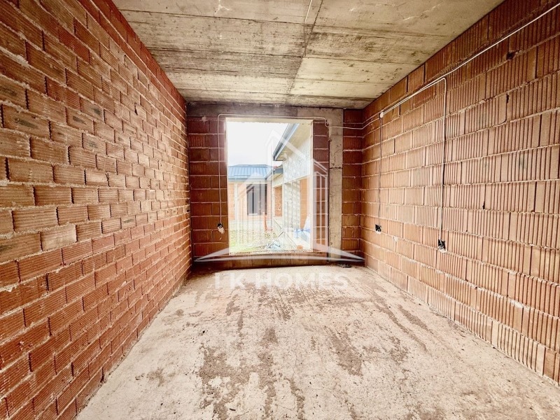 Продава КЪЩА, с. Първенец, област Пловдив, снимка 10 - Къщи - 53176428