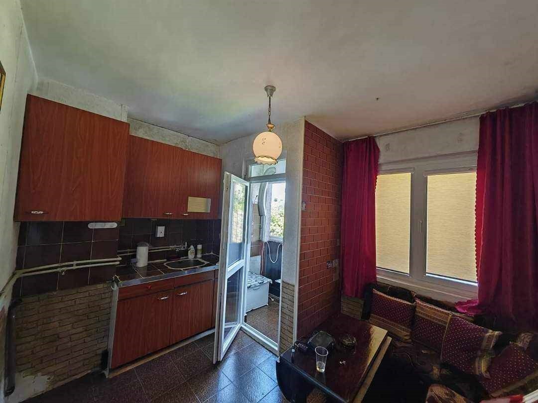 Продава ЕТАЖ ОТ КЪЩА, гр. Шумен, Тракия