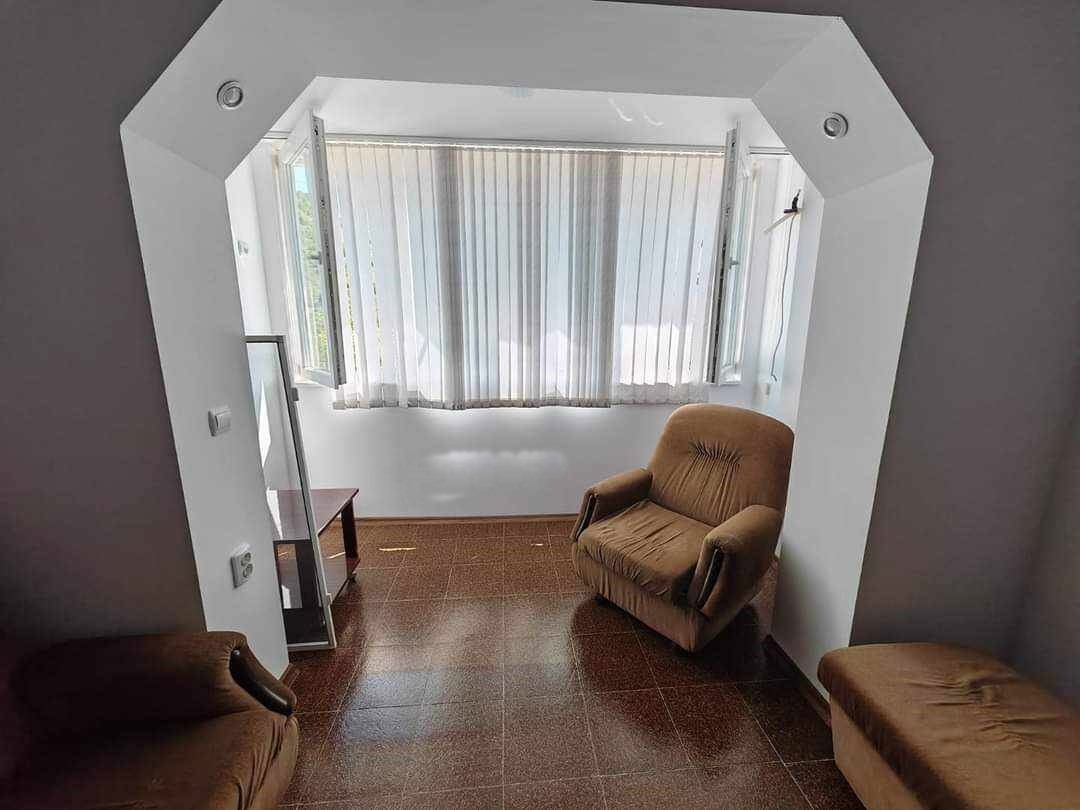 Продава ЕТАЖ ОТ КЪЩА, гр. Шумен, Тракия, снимка 3 - Етаж от къща - 54307760