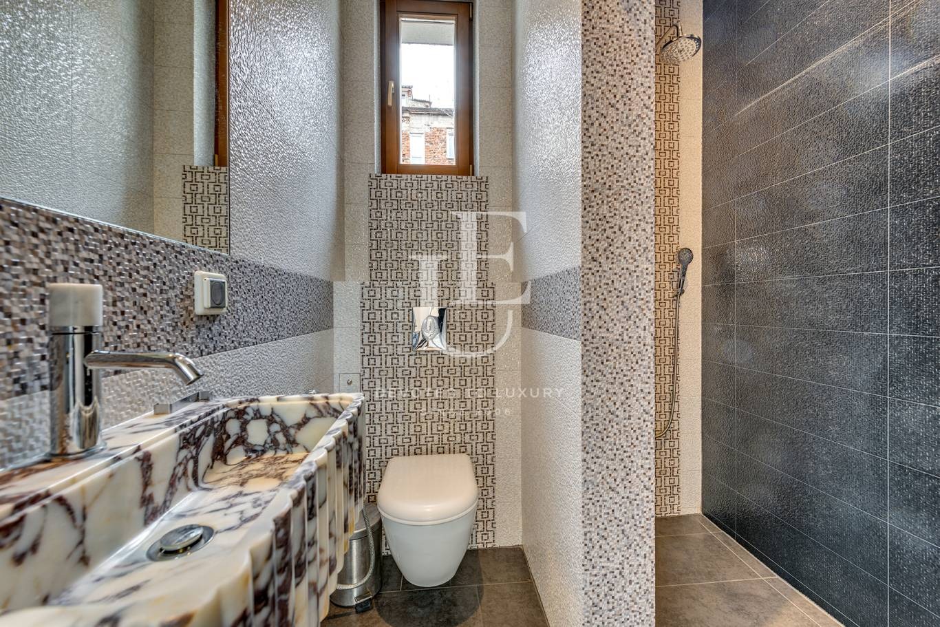 Продава 3-СТАЕН, гр. София, Център, снимка 6 - Апартаменти - 54111541