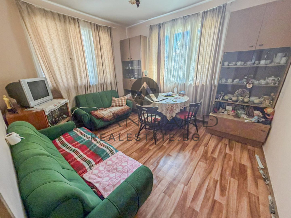 Продава ЕТАЖ ОТ КЪЩА, гр. Пловдив, Кършияка, снимка 6 - Етаж от къща - 54063595