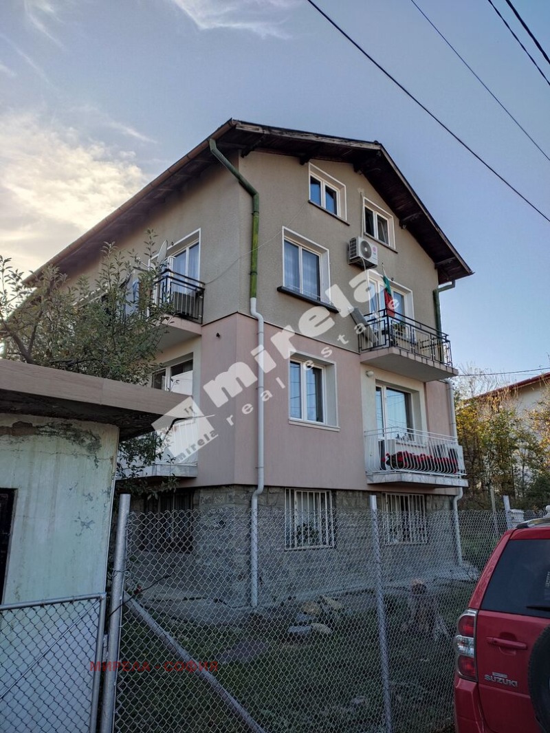Продава  Етаж от къща град София , Горна баня , 182 кв.м | 77996512