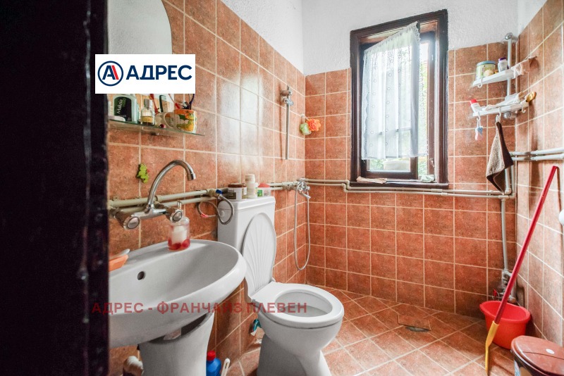 Продава КЪЩА, с. Типченица, област Враца, снимка 15 - Къщи - 52705945