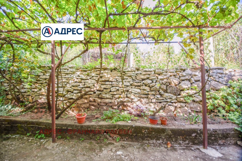 Продава КЪЩА, с. Типченица, област Враца, снимка 4 - Къщи - 52705945