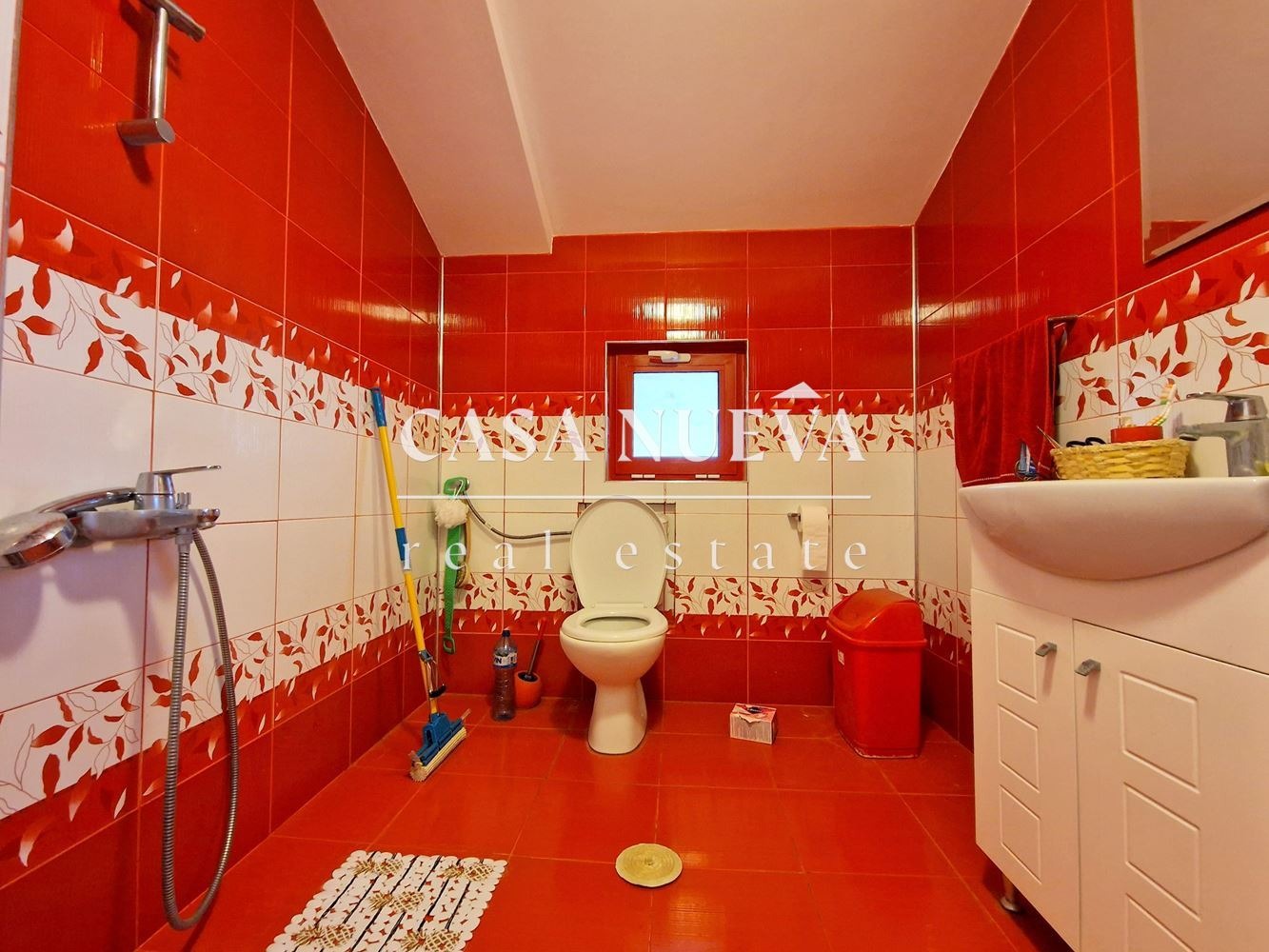 Продава КЪЩА, гр. София, с. Волуяк, снимка 6 - Къщи - 53930252