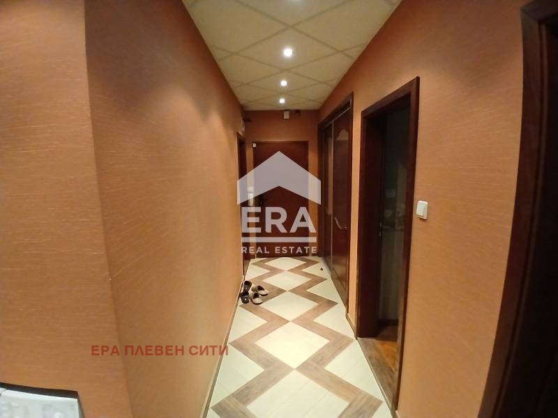 Продава 3-СТАЕН, гр. Плевен, Сторгозия, снимка 3 - Апартаменти - 53015931