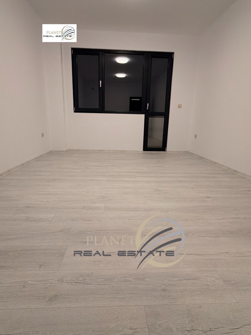 Продава 3-СТАЕН, гр. Варна, Младост 1