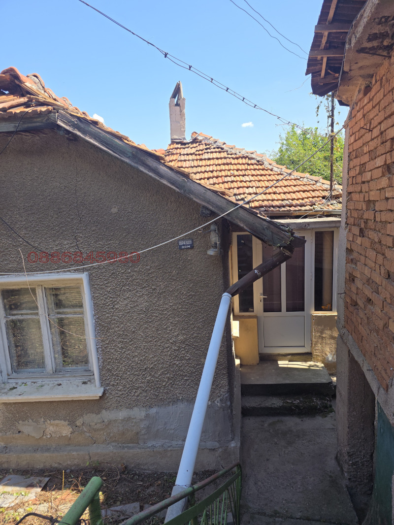 Продава КЪЩА, гр. Лом, област Монтана