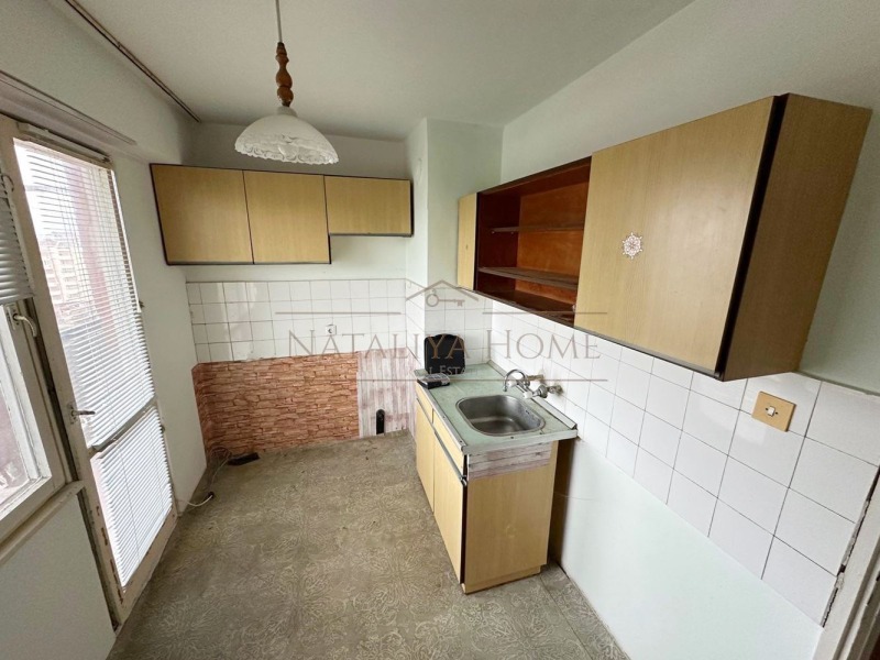 Продава 2-СТАЕН, гр. Бургас, област Бургас, снимка 1 - Aпартаменти - 48638906