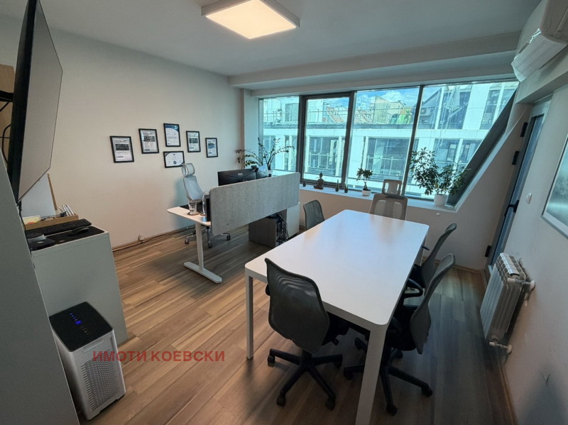 Продава МНОГОСТАЕН, гр. София, Хиподрума, снимка 2 - Апартаменти - 52403016