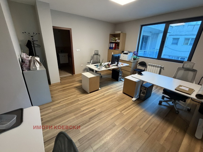 Продава МНОГОСТАЕН, гр. София, Хиподрума, снимка 4 - Апартаменти - 52403016