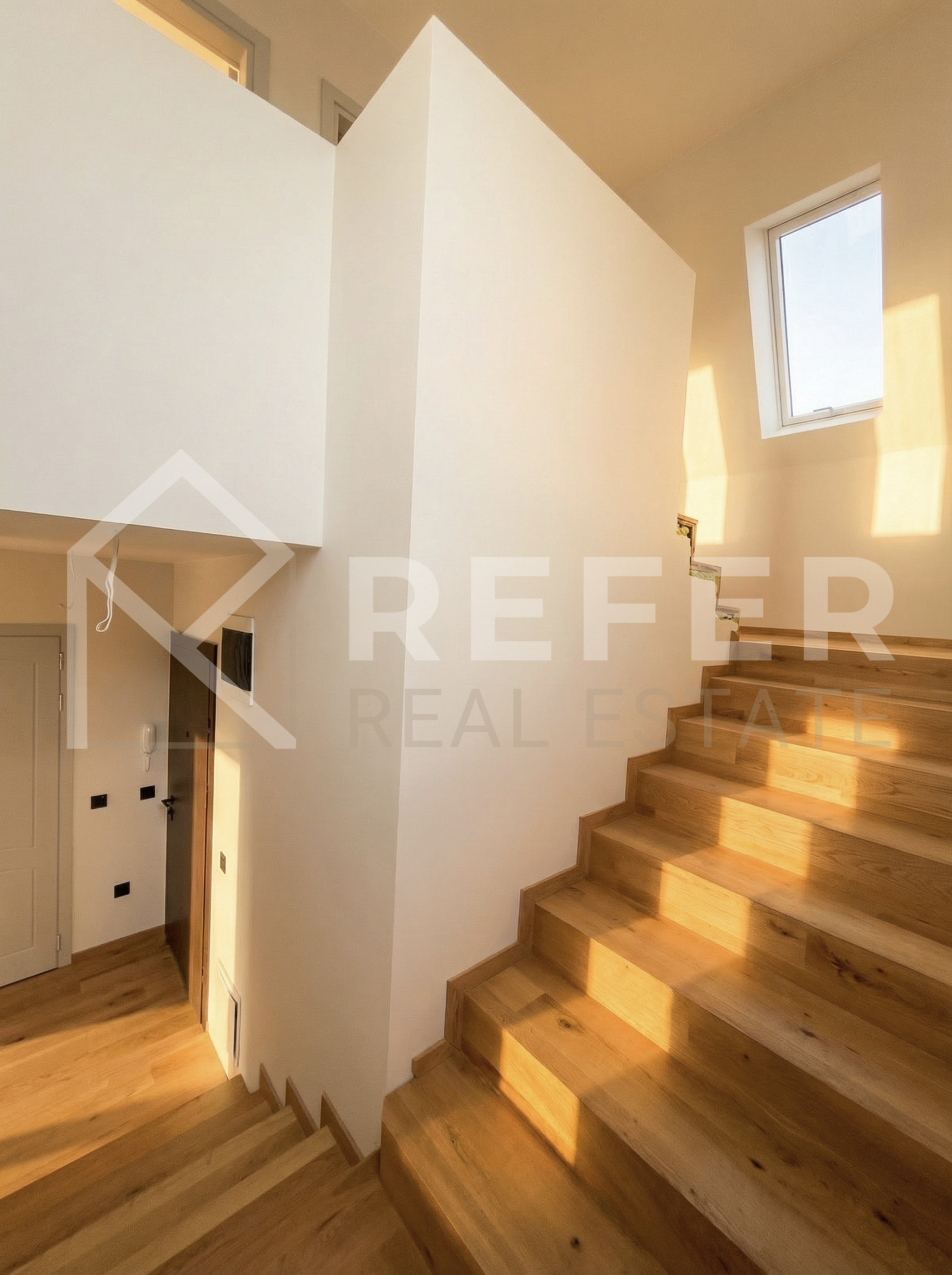 Продава 3-СТАЕН, гр. София, Център, снимка 8 - Апартаменти - 54053915