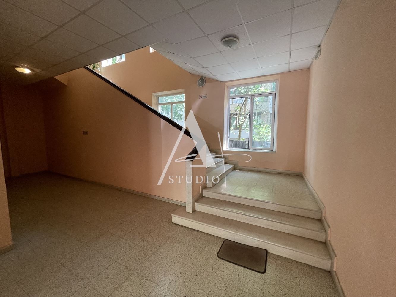 Продава ОФИС, гр. София, Летище София, снимка 3 - Офиси - 54923757