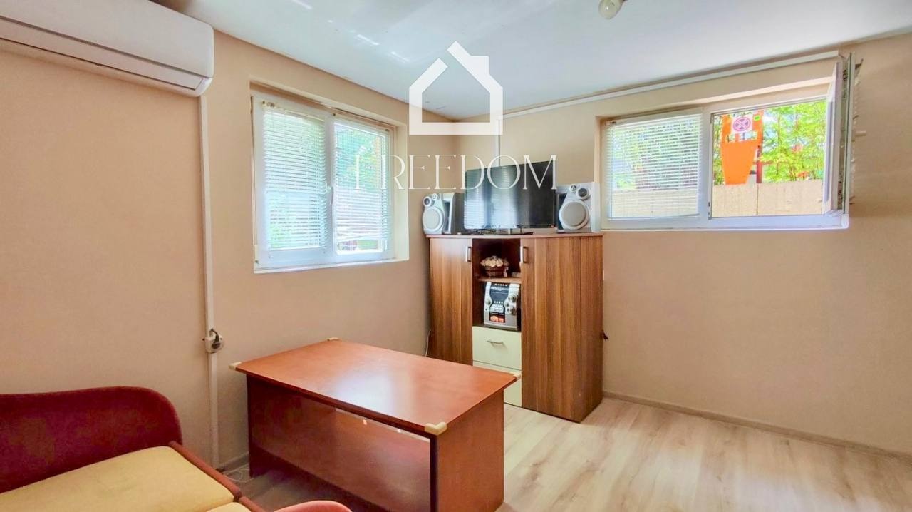 Продава ЕТАЖ ОТ КЪЩА, гр. Варна, Цветен квартал, снимка 6 - Етаж от къща - 54178446