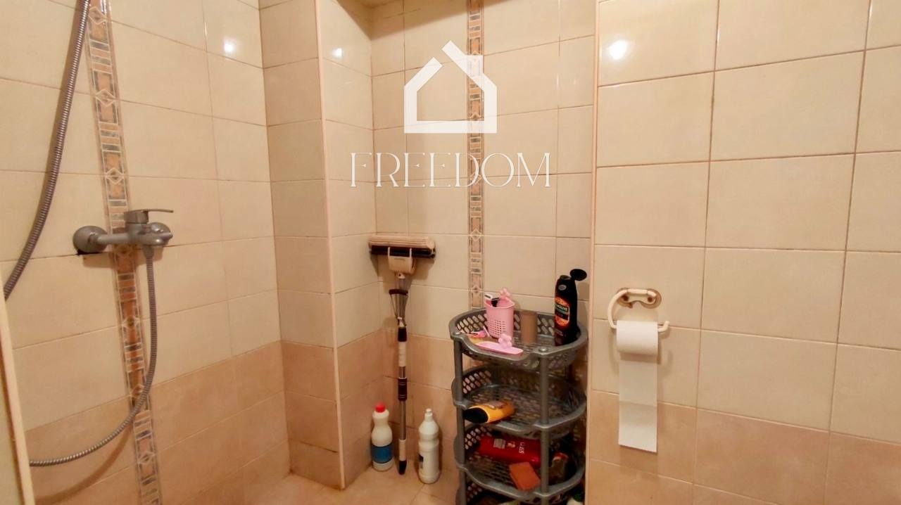 Продава ЕТАЖ ОТ КЪЩА, гр. Варна, Цветен квартал, снимка 8 - Етаж от къща - 54178446