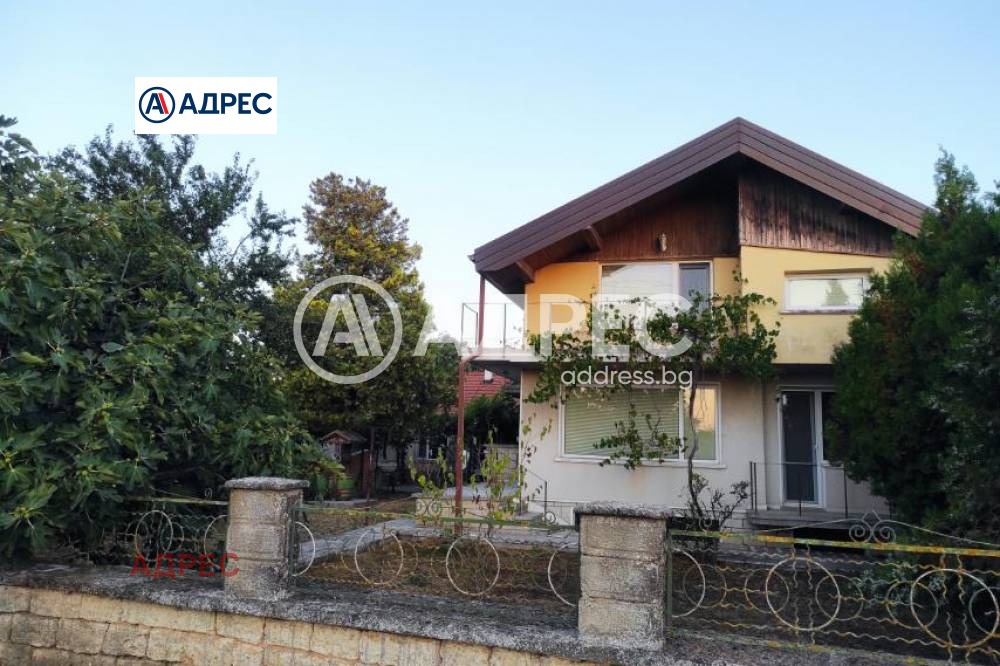 Продава КЪЩА, с. Българево, област Добрич