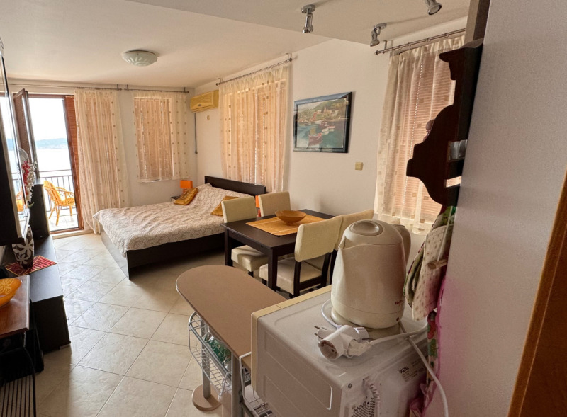 Продава 2-СТАЕН, област Бургас, гр. Созопол • 110000 € / 215141.30 лв. • 11803734 1