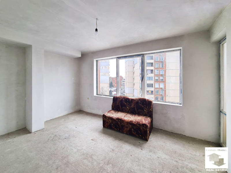 Продава 3-СТАЕН, гр. Велико Търново, Колю Фичето, снимка 2 - Апартаменти - 53177673