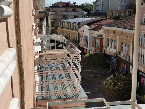 Продава  Многостаен град Пловдив , Център , СуперЦентър, 125 кв.м | 44222279 - изображение [15]
