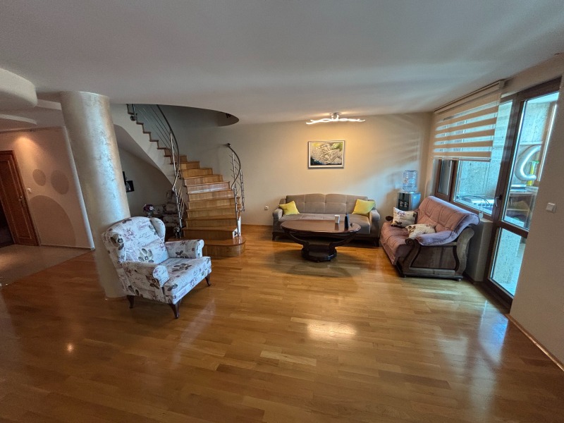 Продава МЕЗОНЕТ, гр. Бургас, Център, снимка 2 - Апартаменти - 52613066