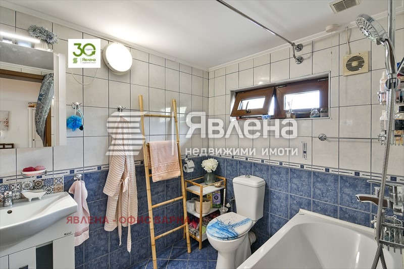 Продава КЪЩА, с. Чернево, област Варна, снимка 8 - Къщи - 48217139