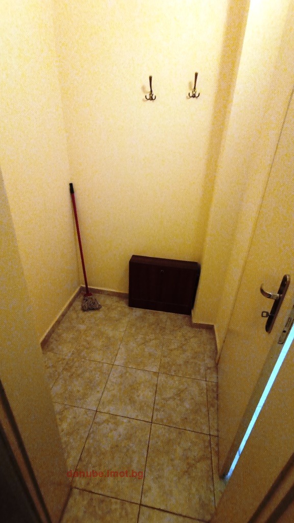 Продава МАГАЗИН, гр. Русе, Център, снимка 4 - Магазини - 54173903