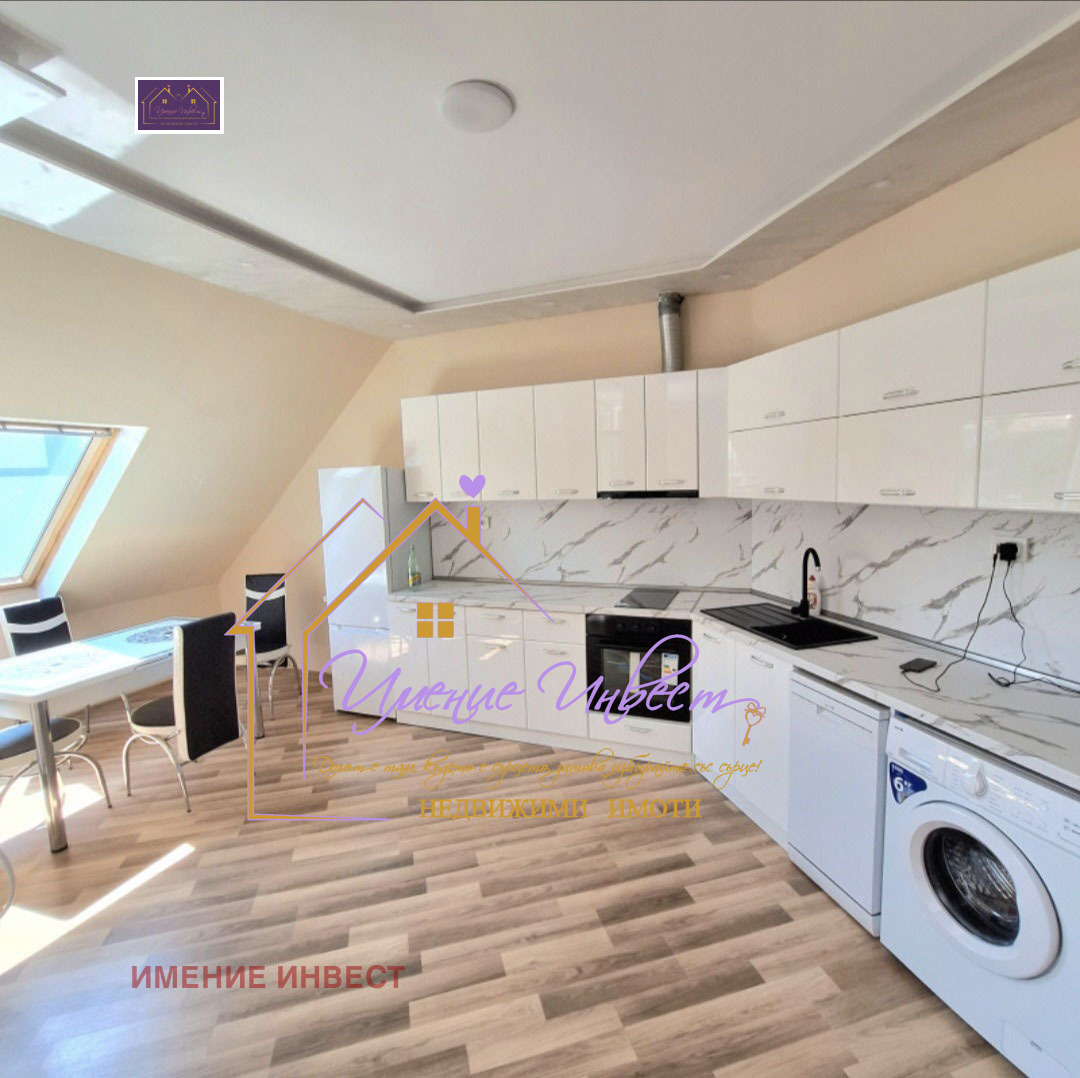 Продава 4-СТАЕН, гр. Русе, Широк център