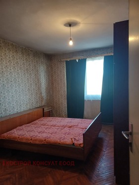 2 slaapkamers Sjirok tsentar, Montana 6