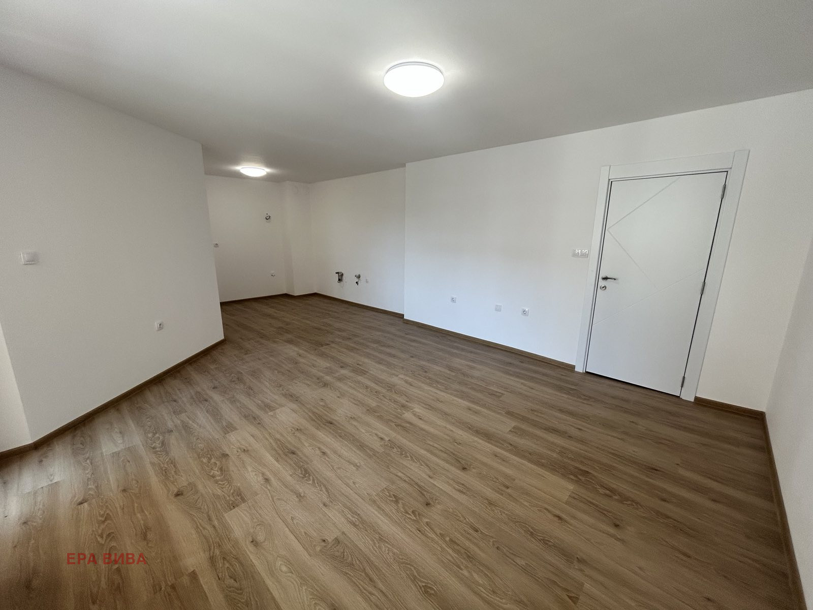 Продава 4-СТАЕН, гр. Варна, Окръжна болница-Генерали, снимка 3 - Апартаменти - 55120763