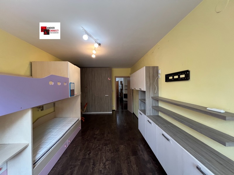 Myytävänä  2 makuuhuonetta Sofia , Manastirski livadi , 155 neliömetriä | 89090361 - kuva [12]
