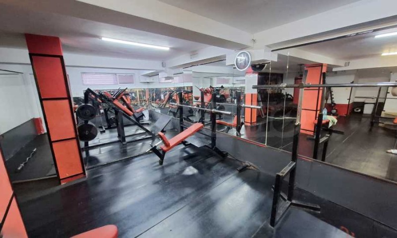 Продава МАГАЗИН в град Варна, Гръцка махала - 247 кв.м / 550 000 € » 1 075 706.50 лв., СУПРИММО - ОФИС ВАРНА