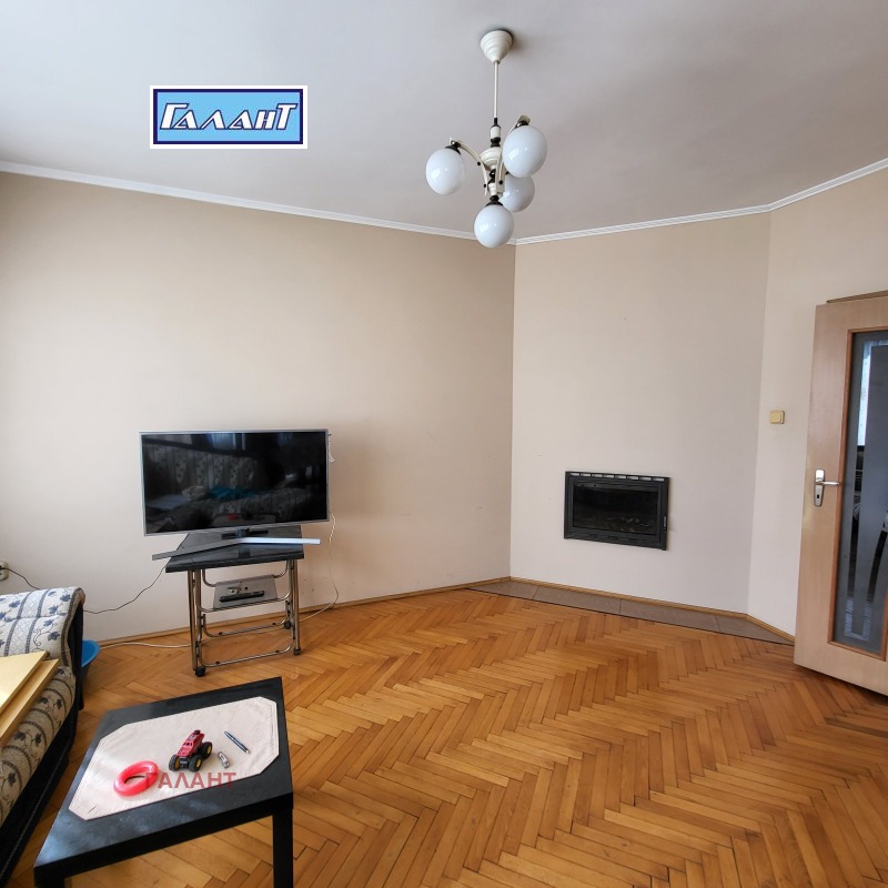 Продава 3-СТАЕН, гр. Варна, Победа, снимка 2 - Апартаменти - 52702054