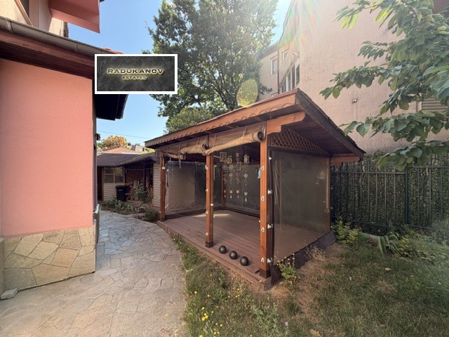 Продава КЪЩА, гр. София, Витоша, снимка 16 - Къщи - 55622098