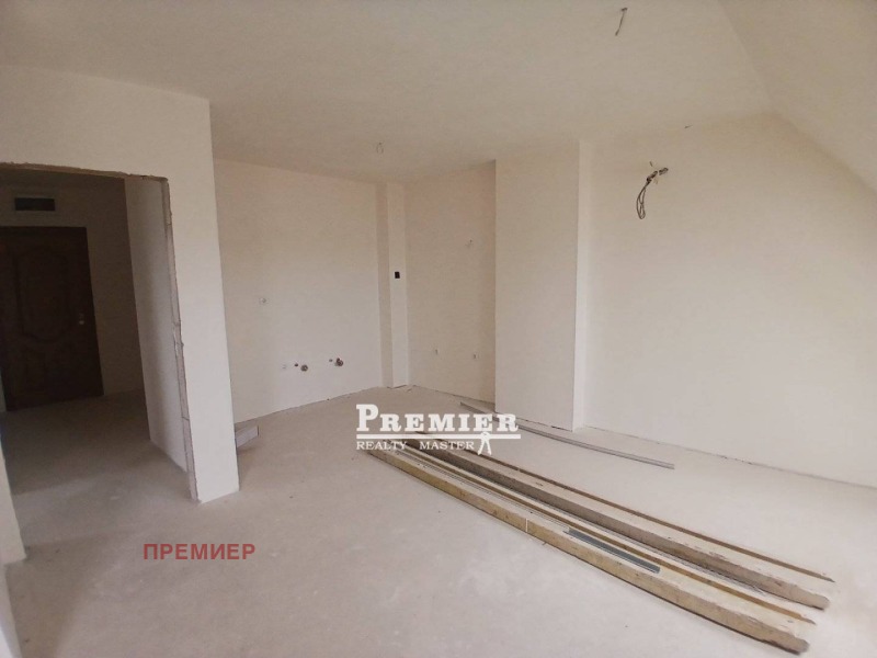 Продава 3-СТАЕН в област Бургас, с. Равда - 98 кв.м / 110 000 € » 215 141.30 лв., ПРЕМИЕР