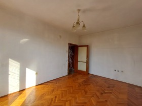 1 dormitorio Zajarna fabrika, Sofia 4