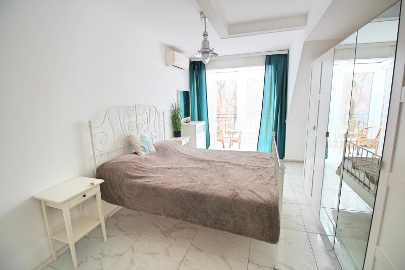 De vânzare  2 dormitoare Burgas , Țentâr , 150 mp | 68707811 - imagine [11]