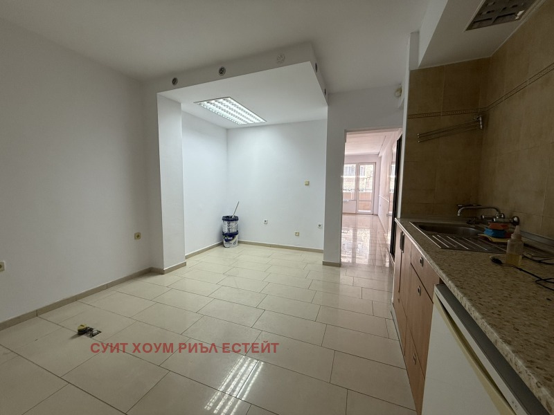 In vendita  Ufficio Burgas , Tsentar , 72 mq | 54929072 - Immagine [5]